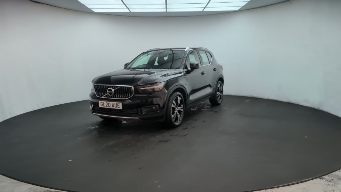 2025 Volvo Xc40