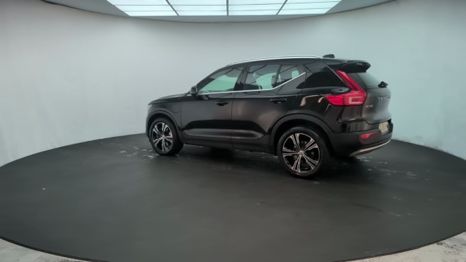2025 Volvo Xc40