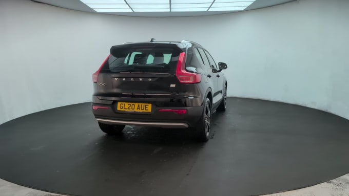 2025 Volvo Xc40