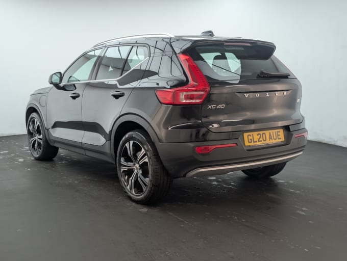 2025 Volvo Xc40