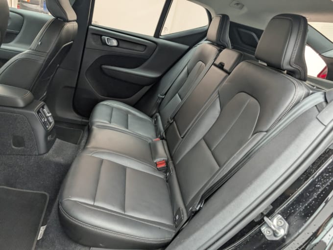 2025 Volvo Xc40