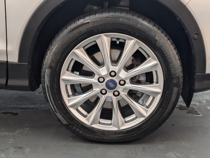 2025 Ford Kuga