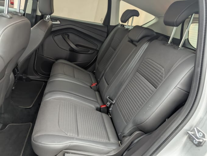 2025 Ford Kuga