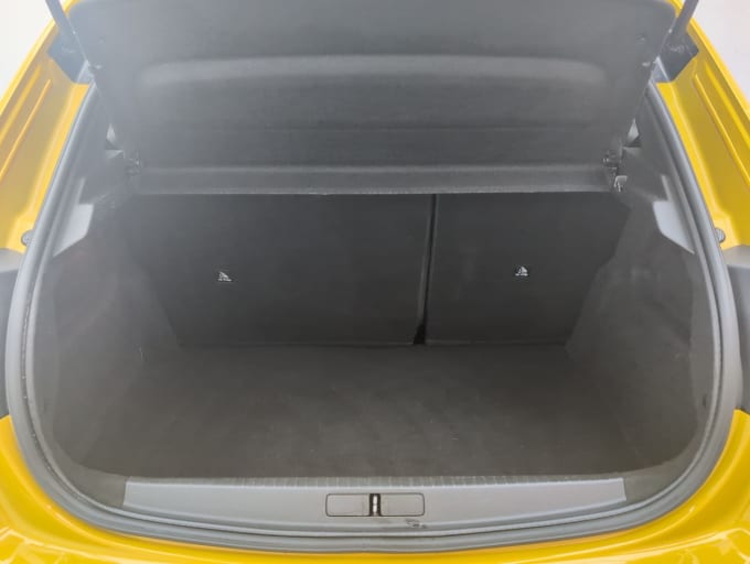 2025 Peugeot E-208