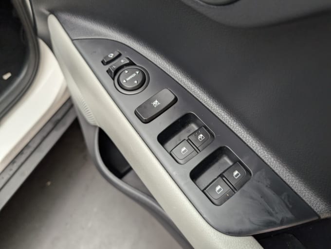 2025 Kia Stonic