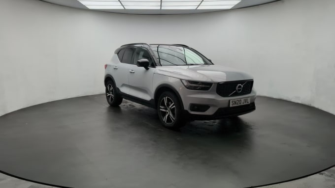 2025 Volvo Xc40