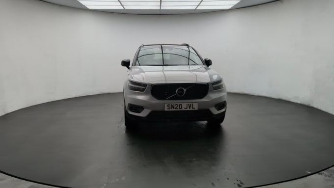2025 Volvo Xc40