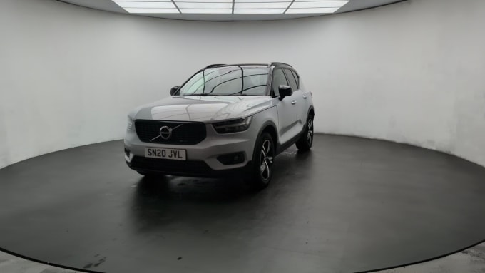 2025 Volvo Xc40