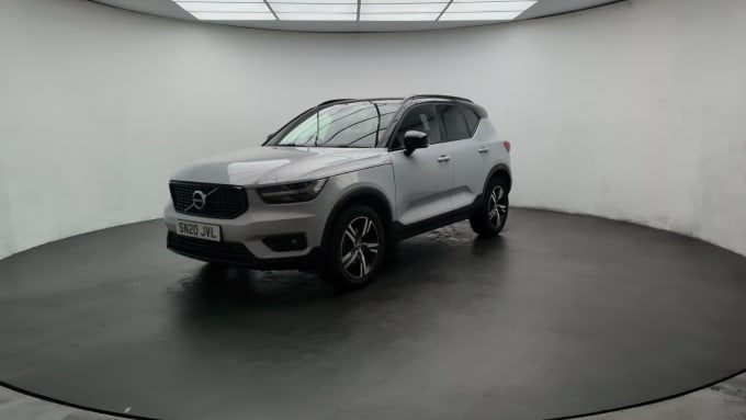 2025 Volvo Xc40