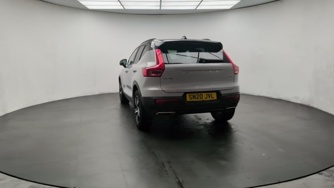 2025 Volvo Xc40
