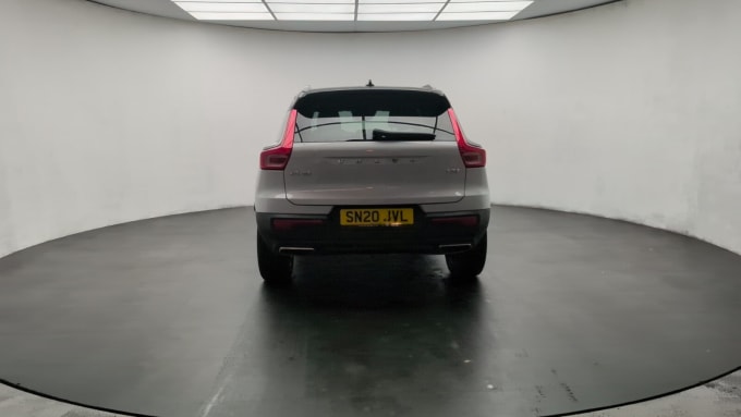 2025 Volvo Xc40
