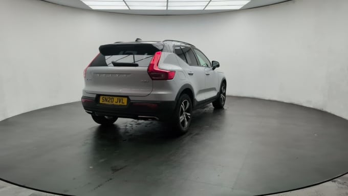 2025 Volvo Xc40