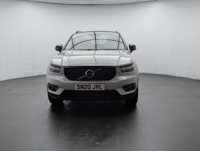 2025 Volvo Xc40