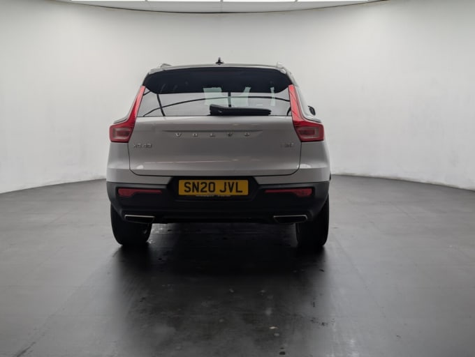 2025 Volvo Xc40