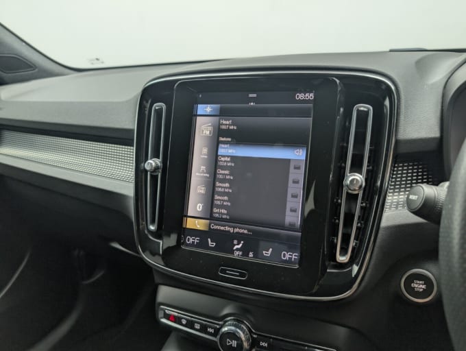 2025 Volvo Xc40