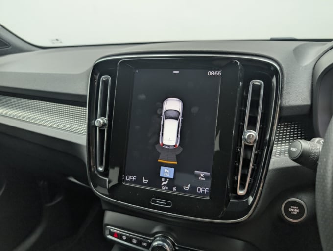 2025 Volvo Xc40