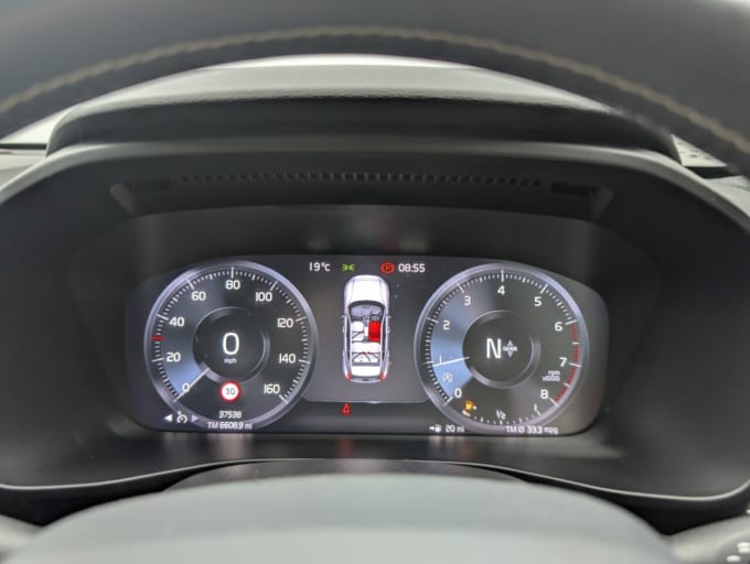 2025 Volvo Xc40
