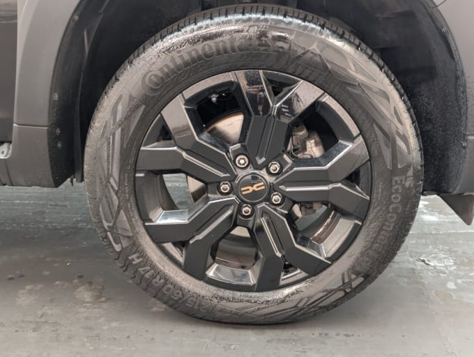 2025 Dacia Duster