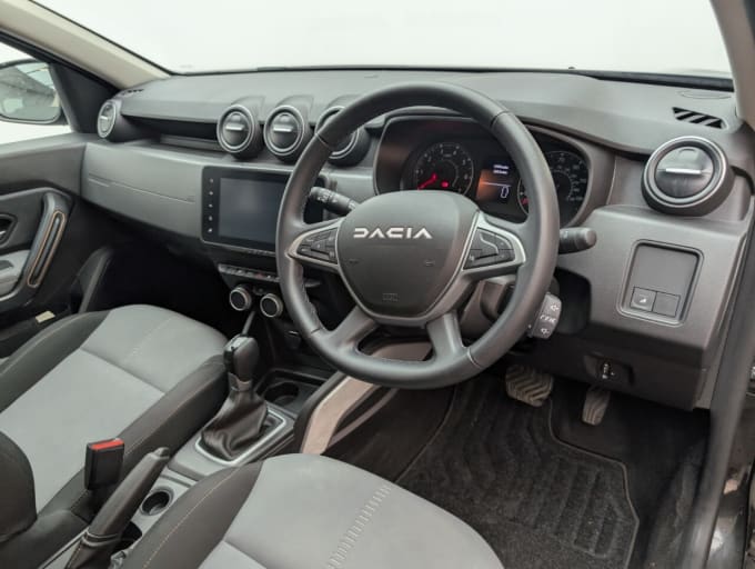 2025 Dacia Duster