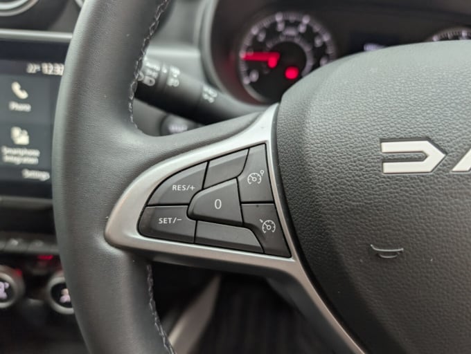 2025 Dacia Duster