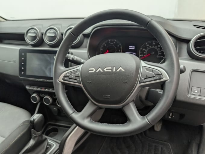 2025 Dacia Duster