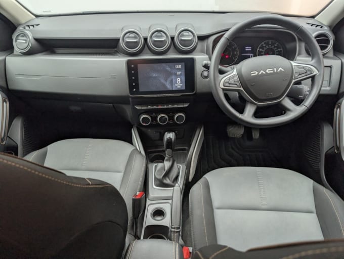 2025 Dacia Duster