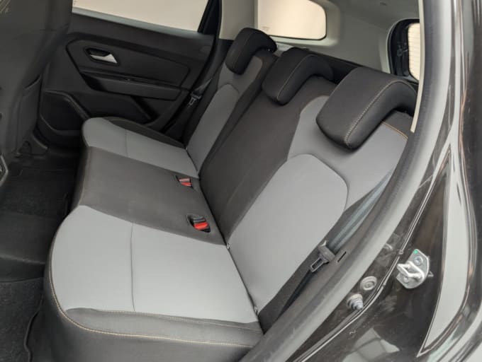2025 Dacia Duster