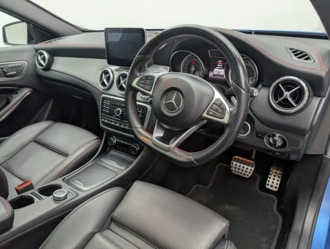 2025 Mercedes-benz 180