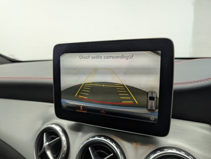 2025 Mercedes-benz 180