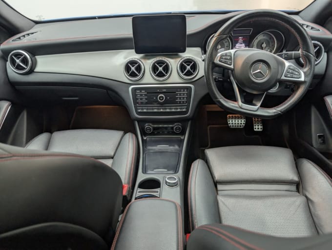 2025 Mercedes-benz 180