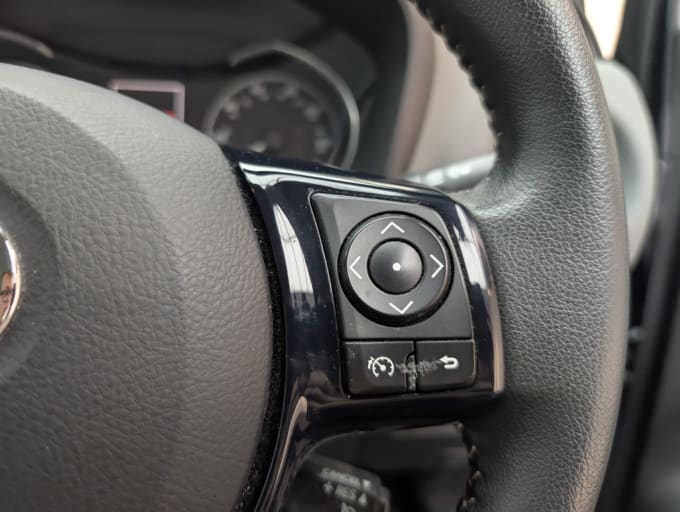 2025 Toyota Yaris
