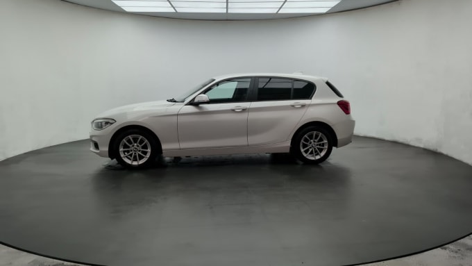 2025 BMW 1 Series