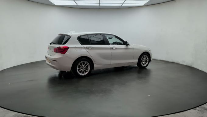 2025 BMW 1 Series