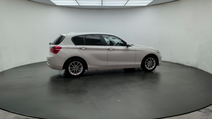 2025 BMW 1 Series