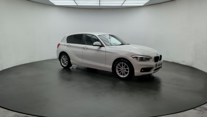 2025 BMW 1 Series