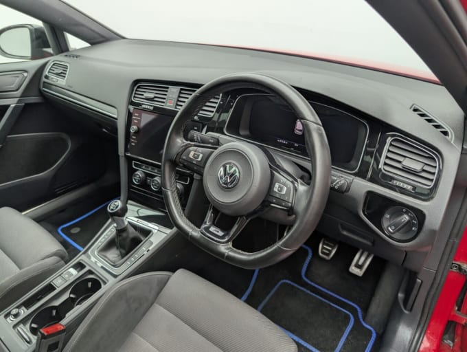 2025 Volkswagen Golf