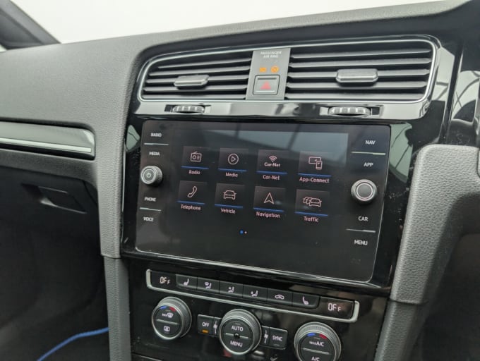 2025 Volkswagen Golf