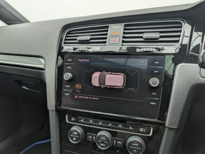2025 Volkswagen Golf