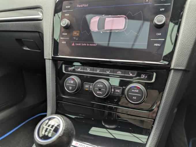 2025 Volkswagen Golf