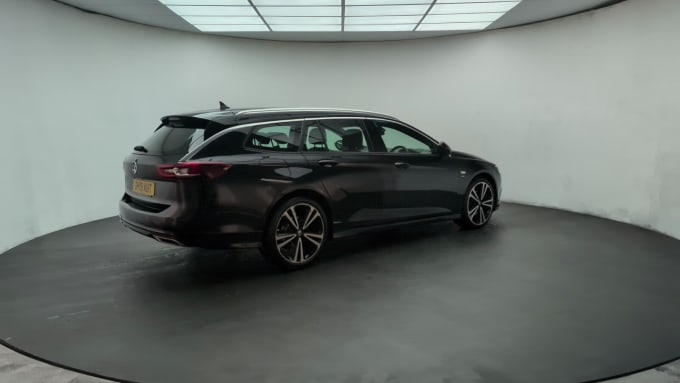 2025 Vauxhall Insignia