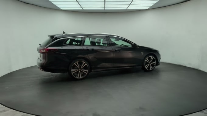 2025 Vauxhall Insignia