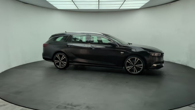 2025 Vauxhall Insignia
