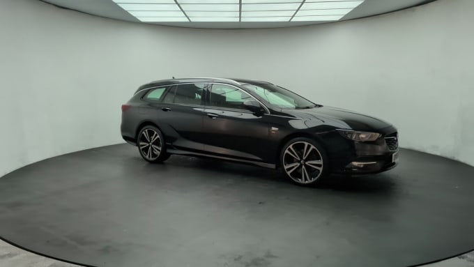 2025 Vauxhall Insignia