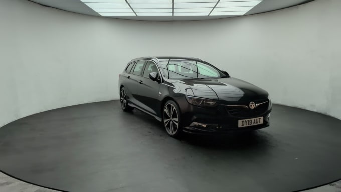 2025 Vauxhall Insignia