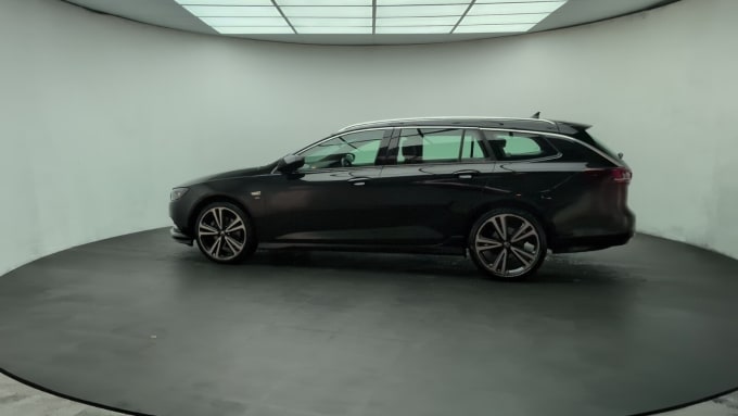 2025 Vauxhall Insignia