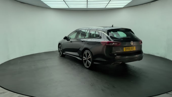 2025 Vauxhall Insignia