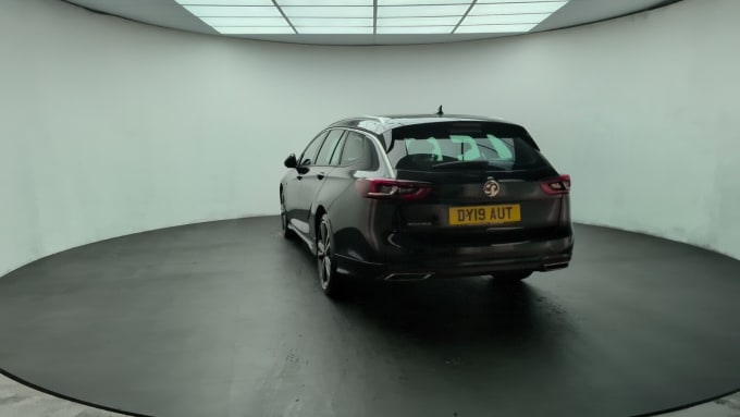 2025 Vauxhall Insignia