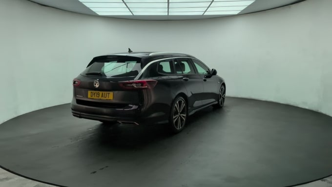 2025 Vauxhall Insignia