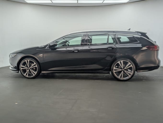 2025 Vauxhall Insignia
