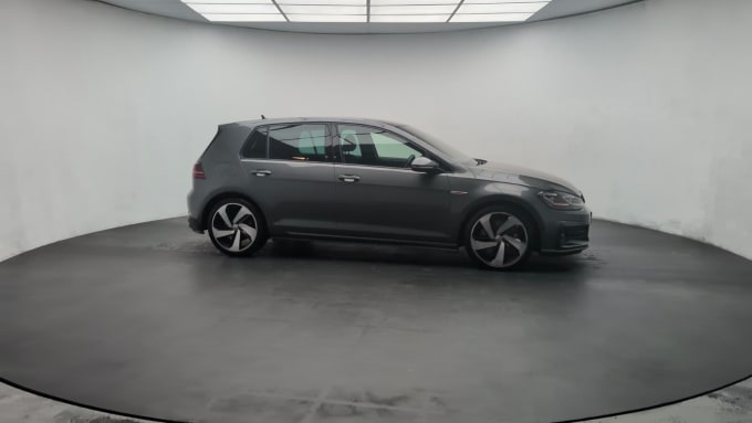 2025 Volkswagen Golf